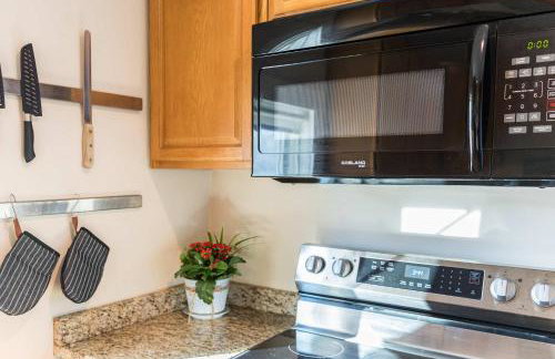 Richards Retreat Walk to Downtown Washer-Dryer - Foto 19