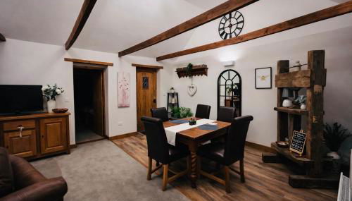 One bedroom converted barn - entire property - Foto 5