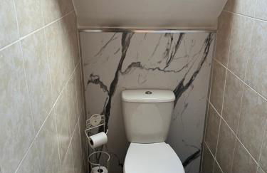 4 bed bungalow near Airport - Foto 25