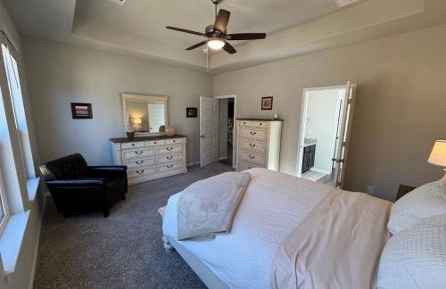 The Expo Retreat, Walk to Brazos County Expo - Foto 12