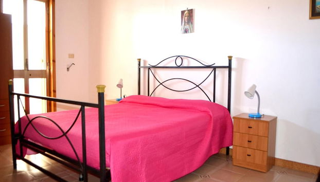 Ureshii Holiday Home in a Two-family Structure in San Foca - Foto 3, Habitación