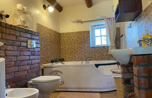 Domek nad jeziorem Bory Tucholskie las jeziora wakacje weekend Błądzim - Foto 3