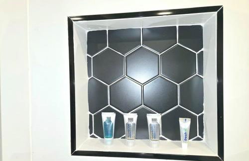 Escondido Front Unit 3-BR by SD STAY - Foto 40