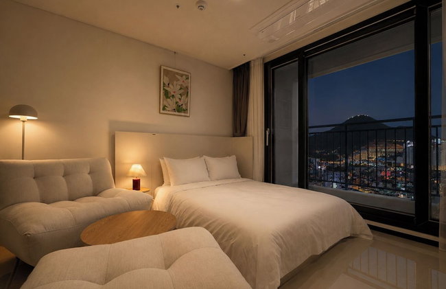 Urban Stay Busan City Hall - Foto 42