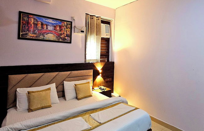 Shri Krishna Divine Dham - Photo 19