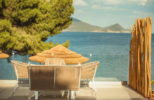 Trizonia Bay Hotel - Photo 42