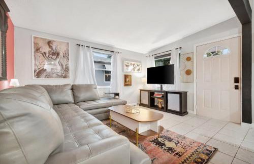 Firepit, Bikes & BBQ! Sleeps 10, 12 mins to Beach! - Photo 4