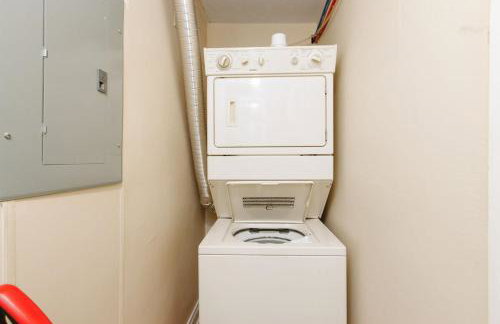 Stunning Apt w Rooftop & Game Room - Sleeps 10 - Foto 4