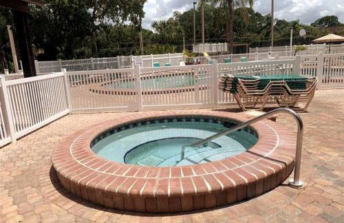 Waterview Oasis Retreat, minutes to Anna Maria Island and IMG - Photo 30