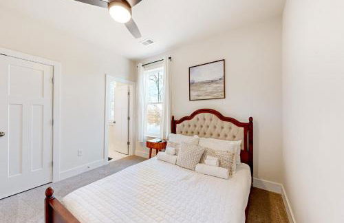 Dock, Game Room! Riverfront Retreat in Seaford - Foto 13