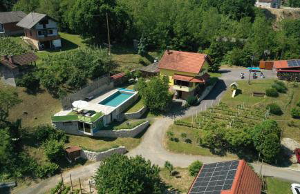 Iva's Place - Foto 56