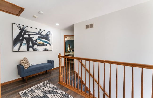 Charming Poconos Retreat With hot tub Fireplace - Foto 15