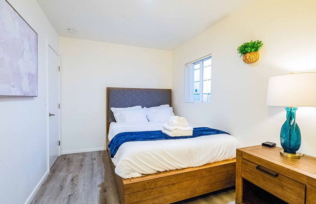 Elegant Country Retreat With Serene Patio Haven - Foto 33