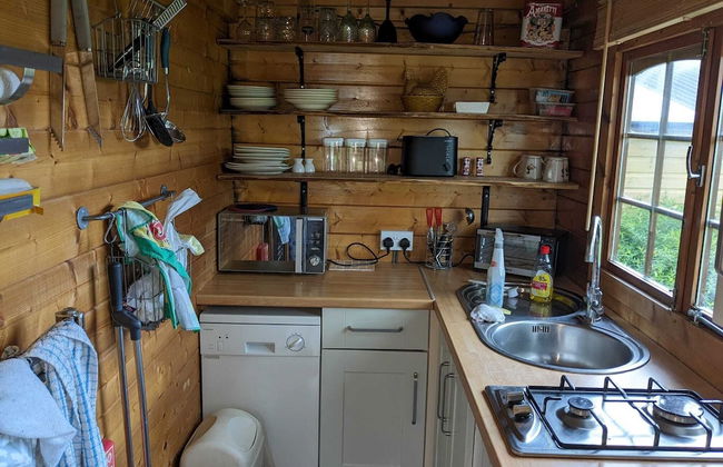 Rustic Log Cabin - Dog Friendly - Sleeps 2 - Views - Foto 5