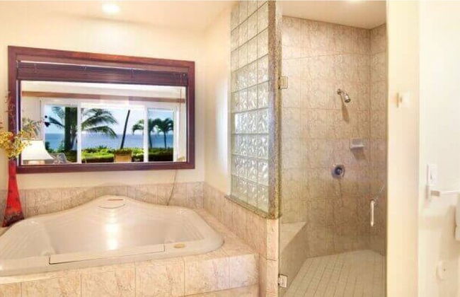 Whalers Cove Oceanfront Resort - Photo 32