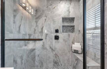 Lake, Pool, HotTub, Game Room, 8 Beds, Sleeps 17 - Foto 32