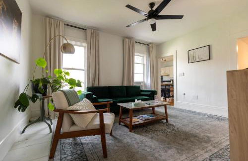 Charming & Newly Renovated 2BR in St Albans - Foto 7