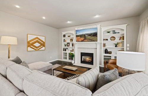 The Genesis-Bike Friendly-Hot Tub- Sleeps 15 - Foto 1