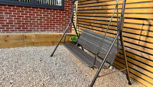 Detached Modern Flat 8 Min Walk to Pudsey Station - Foto 2