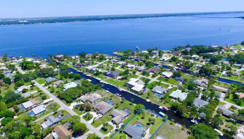 CoralVilla Seafan - prime location, with pool and canoes - Foto 2