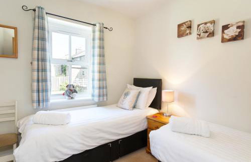 1 Springwater View - Photo 11