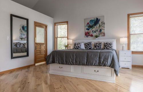 Fall Colors Getaway Walk to Downtown & Ferry - Foto 17