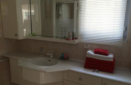 Le petit cassis vue mer appartement 70m2 piscine - Photo 7