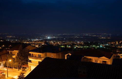 Amazing view with huge balcony - Photo 13