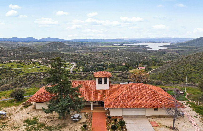 20 Acre Panoramic View Estate Hot Tub, Pickleball & Game Room - Photo 53