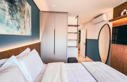 Apê elegante, terraço Lindo e ótima localização - Foto 18