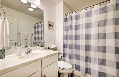 Screened Balcony with Views Sleek Lake Ozark Gem! - Foto 16