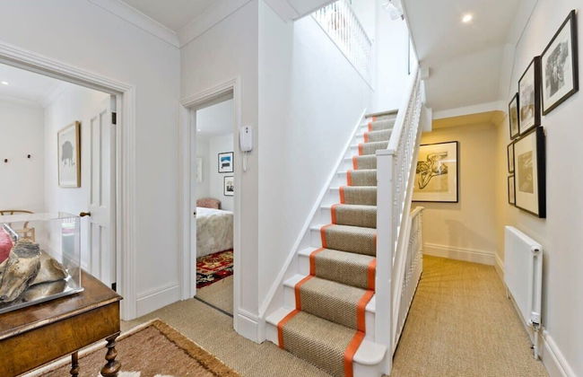 Gorgeous & Grand 5 Bed House, Holland Park - Photo 44