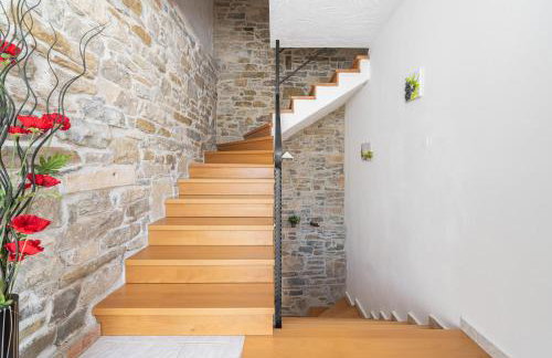 Villa Denis Village in Central Istria for 28 people pet friendly complex of 4 stone houses - Photo 36