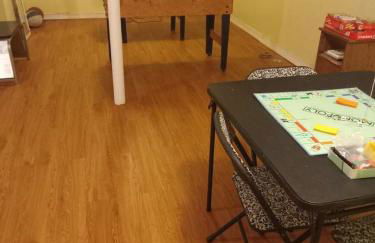 Chic City Charming Bungalow with all the Amentities Great Family Getaway! - Foto 21