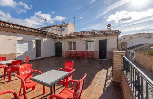 Amplia Casa Familiar con Calefacción, cerca de Sierra Nevada y Granada - Foto 59