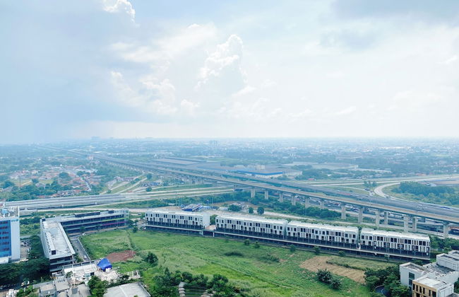 Modern Look And Restful 2Br Vasanta Innopark Apartment - Foto 16