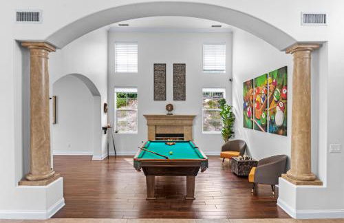 Modern Hilltop Retreat - Foto 56