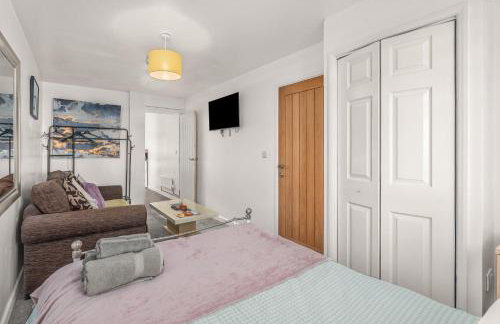 Badger Haven, Apartment 1 - Photo 11