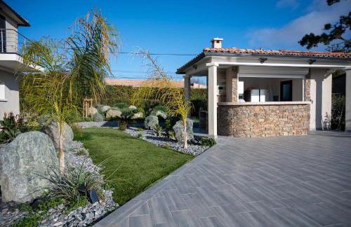 Rez de maison neuve Piscine WiFi Poolhouse en Pierre - Foto 2