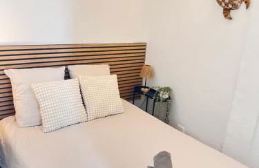 PORT DE HYERES - Appartement 40m2 - 4 personnes - place de PARKING - Foto 1