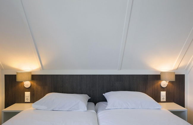 Villa in Nieuwvliet-bad Near the Beach - Photo 5