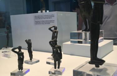 Traditional Village House - Photo 47