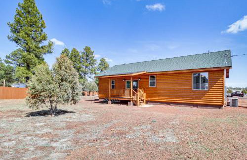 Hike and Snow Play! Overgaard Home with Fireplace - Foto 21