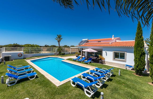 Maria in Albufeira With 6 Bedrooms and 5 Bathrooms - Photo 35