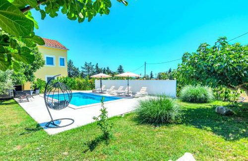 Villa Kutija with heated pool - Foto 12