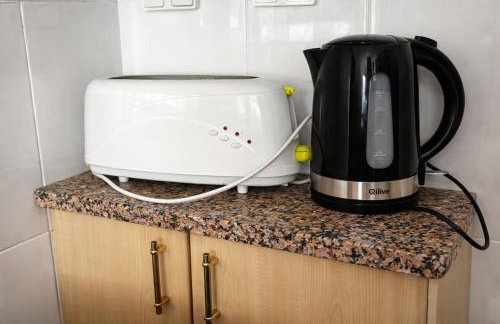 Amplio y Cómodo chalet a 15 minutos del centro con piscina y pistas de tenis - Foto 11