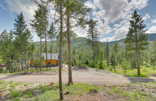 Lakeside Cabin Retreat with Private Hot Tub! - Foto 26