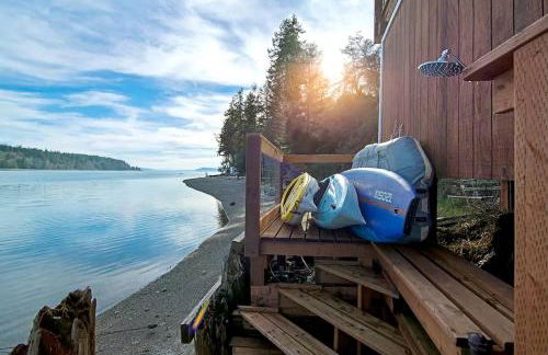 Amazing Sunrise at Coastal Luxury Cabin Rental on Herron Island with Fire Pit and Paddle Boarding near Olympia, Washington - Foto 24