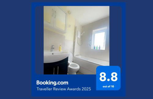 Misk Homes #2 Near Heathrow Airport, shops & Brunel University - Free Parking - Photo 9