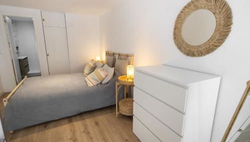 RentalSevilla Alejo Fernández II - Foto 2, wardrobe